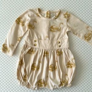Kate Quinn Swan Long sleeve romper